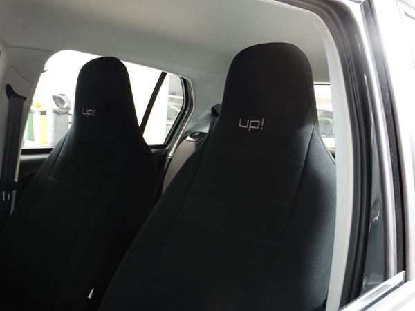 Imagen de CUBRE ASIENTO UP! NEO FLAT NEGRO