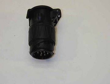 Imagen de ADAPTADOR PARA CONEXION 13 A 7 CLAVIJAS